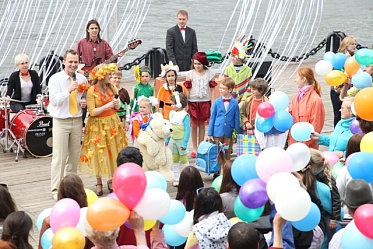 На съемках фильма "Мои друзья первоклассники или Завтра первое сентября"