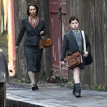 Первые фотографии со съемочной площадки фэнтези «Хроники Нарнии» Греты Гервиг