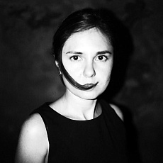 Анна Саруханова