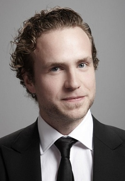 Рэйф Сполл: «В романтических комедиях главное – это стараться быть самим собой»