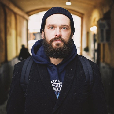 Григорий Добрыгин: «На съемках важны все — начиная с водителей и ассистентов по актерам» Григорий Добрыгин: «На съемках важны все — начиная с водителей и ассистентов по актерам»