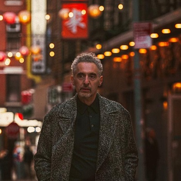 Берлинале 2026: Джон Туртурро стал «Единственным живым карманником в Нью-Йорке»