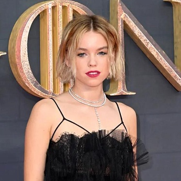 Джеймс Ганн выбрал Супергерл для киновселенной DC Джеймс Ганн выбрал Супергерл для киновселенной DC