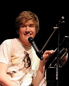 Бо Бёрнэм (Bo Burnham)