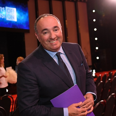 Кинокомпания Александра Роднянского стала партнером Apple