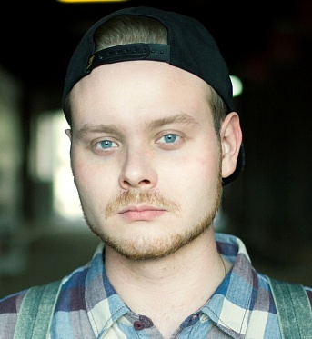 Иван И. Твердовский: «В проекте Jumpman стоит задача глобальная, визуально даже шокирующая» Иван И. Твердовский: «В проекте Jumpman стоит задача глобальная, визуально даже шокирующая»