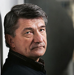 Полиция проводит обыски в фонде Александра Сокурова