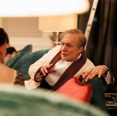 Съемки фильма «Шум времени» Алексея Учителя прошли в Гранд Отеле Европа Съемки фильма «Шум времени» Алексея Учителя прошли в Гранд Отеле Европа