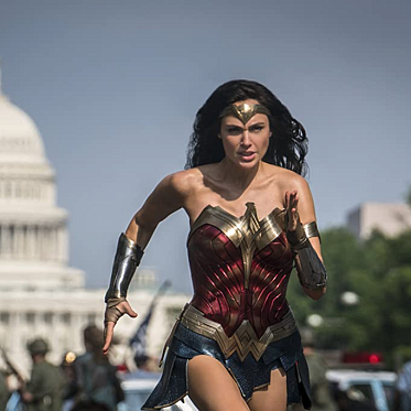 Warner Bros. будет выпускать свои фильмы одновременно в кинотеатрах и на HBO Max