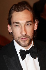 Джозеф Моул (Joseph Mawle)