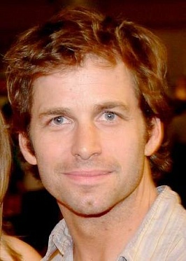 Зак Снайдер станет режиссером следующего «Супермена» Зак Снайдер станет режиссером следующего «Супермена»