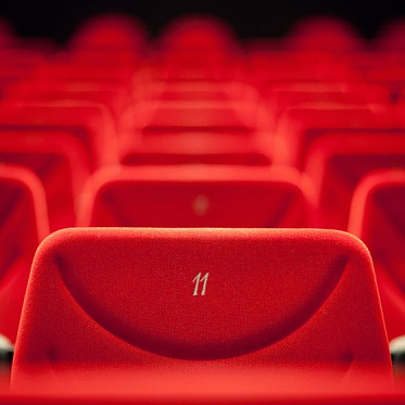 Кинотеатры в России могут открыться в середине июля