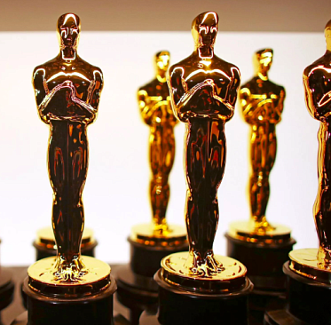 Райан Гослинг и Стивен Спилберг вручат награды на Оскаре