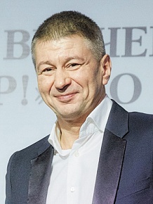  Максим Уханов