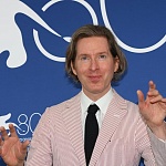 Венеция 2023: день третий. Почетный приз Уэсу Андерсону, аплодисменты Йоргосу Лантимосу и комедия от Романа Полански