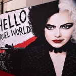 В Лос-Анджелесе прошла премьера «Круэллы» от Disney: фото
