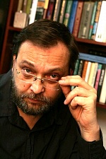 Михаил Угаров: «Чехов по-прежнему остается самым таинственным русским писателем своего времени»