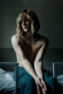 Женщина из...