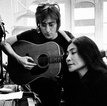 Венеция 2024: «Один на один: Джон и Йоко» — семейный портрет на фоне истории Венеция 2024: «Один на один: Джон и Йоко» — семейный портрет на фоне истории