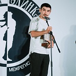 Кинопремия Алтын тәлинкә (Золотая тарелка) в фотографиях