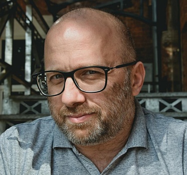 Артем Васильев: «Оценка «Довлатова» на фестивале будет зависеть от конкретного состава жюри и «расклада» ситуации»