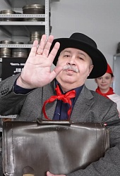 Почему плывёт «Броненосец»?