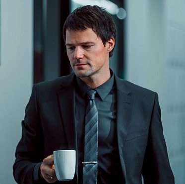 Данила Козловский снял англоязычный мюзикл «Из Лондона с любовью»