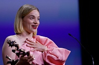 Луна Ведлер