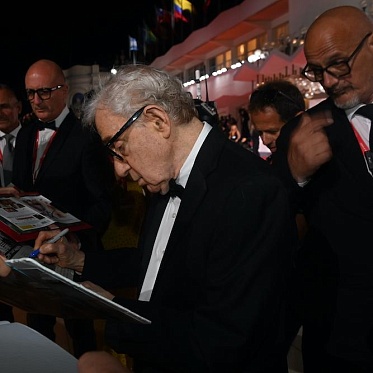 Венеция 2023: день седьмой. Фестиваль в кривом зеркале - fake news или богатое воображение