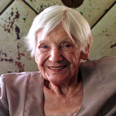 В Художественном показали фильм про Эмили Шиндлер