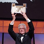 Майкл Дуглас получил почетную Золотую пальмовую ветвь