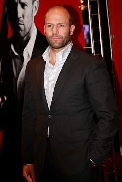 Джейсон Стэтэм сыграет в «Форсаже 8» Джейсон Стэтэм сыграет в «Форсаже 8»