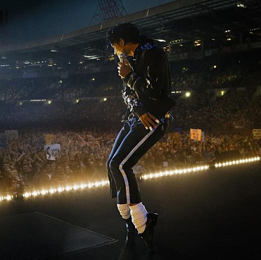 Биографический фильм о Майкле Джексоне идет на стартовые $150 млн 