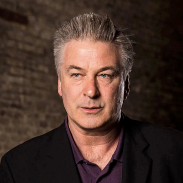 Адвокатам Алека Болдуина удалось сократить его возможное заключение