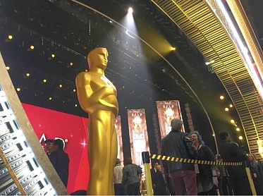 90-я премия «Оскар»: Статуэтки для сценаристов «Прочь» и «Зови меня своим именем» и награда для Роджера Дикинса