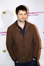 Данила Козловский рассказал о своем голливудском дебюте в «Академии вампиров»