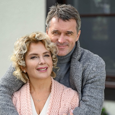 Сериал «Медиум» с Марией Порошиной и Павлом Трубинером продлен на второй сезон Сериал «Медиум» с Марией Порошиной и Павлом Трубинером продлен на второй сезон