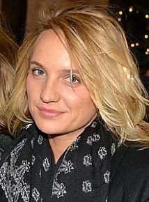 Ноеми Саглио (Noemie Saglio)