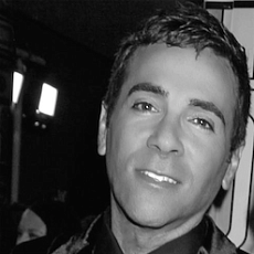 Стив Ли Джонс (Steve Lee Jones)