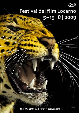 Леопард готовится к прыжку