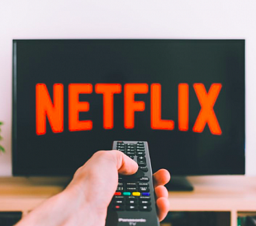 Netflix запустит дешевый тариф с рекламой в конце года