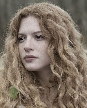 Рейчел Лефевр vs. Summit Entertainment