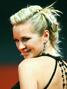 Уэринг Кирстон  (Wareing Kierston)