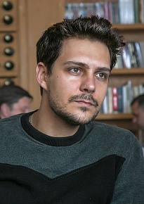 Милош Бикович (Milos Bikovic)