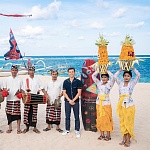 На Бали прошла фотосессия Криса Хемсворта и Тома Холланда