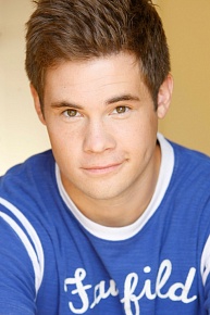 Адам Дивайн (Adam Devine)