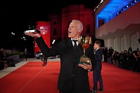 Церемония закрытия 79 Венецианского кинофестиваля, Мартин МакДона