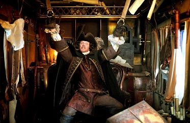 А на посошок? Эксперты ФАС обнаружили в  «ВИЕ» рекламу алкоголя