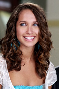 Майра Уолш (Maiara Walsh)