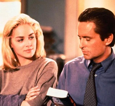 Режиссер «Грозового перевала» Эмиральд Феннел может снять новый «Основной инстинкт» 